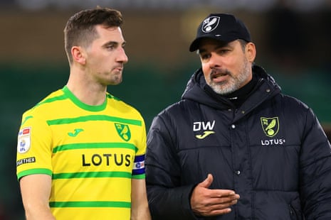 Norwich manager David Wagner with player Kenny McLean