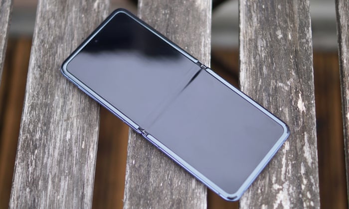 Samsung Galaxy Z Flip Review Four Months With The Folding Phone Samsung The Guardian Samsung Galaxy Z Flip Review Four Months With The Folding Phone Samsung The Guardian