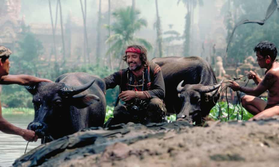 Dennis Hopper with water buffalo in Apocalypse Now
