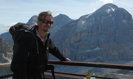 Mark Kennedy wearing sunglasses in Italy in 2010
