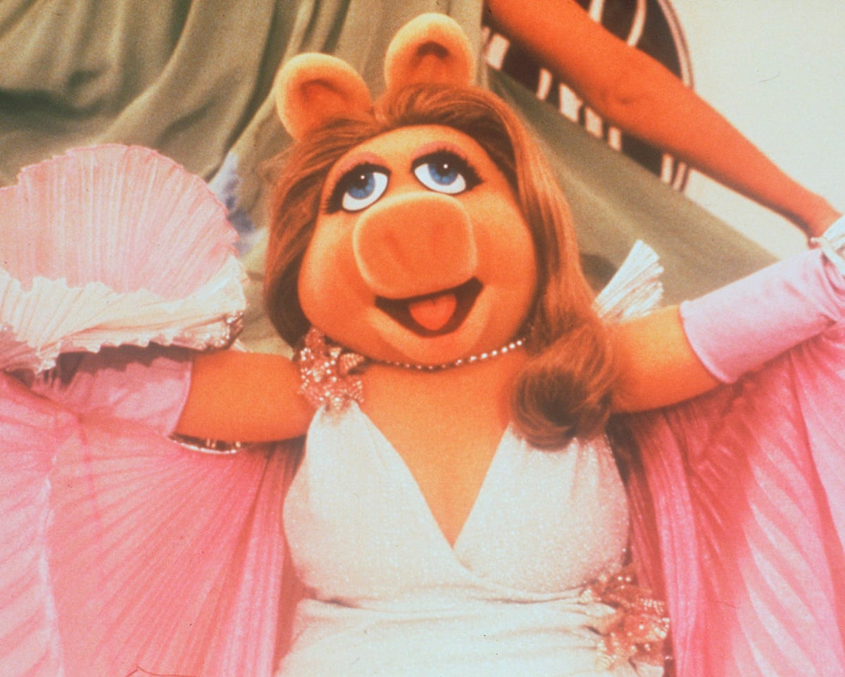miss piggy in pink dress Good luck to all the immensely talented nominees at #TheOscars tonight! I do wish I could be there with you... and if any winners feel the same way, feel free to swing Bring glamorous flair and timeless charm to your collection with the Disney The Muppets Miss Piggy Collectible Jumbo Trading Pin a dazzling tribute to one of The Muppets most unforgettable personalities Miss Piggy | Disney Magic