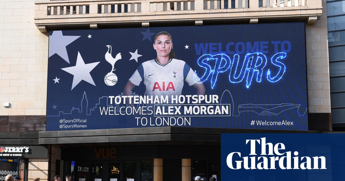 Alex Morgan signs for Tottenham in remarkable coup for WSL