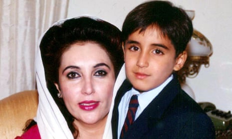 Bilawal Bhutto Zardari with his mother Benazir Bhutto