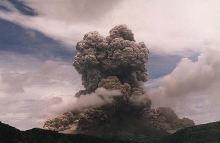 Smoke and ash billow from the Soufrière Hills volcano on Monserrat. Geoff Wadge predicted that an eruption was a distinct possibility.