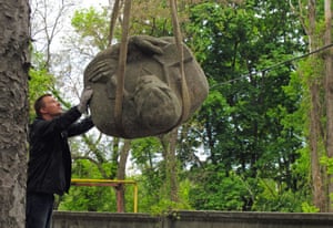 We have lift-off … Engels begins his journey to Manchester .