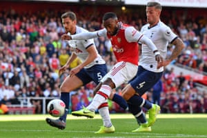 French Arsenal striker Alexander Lacazette notes