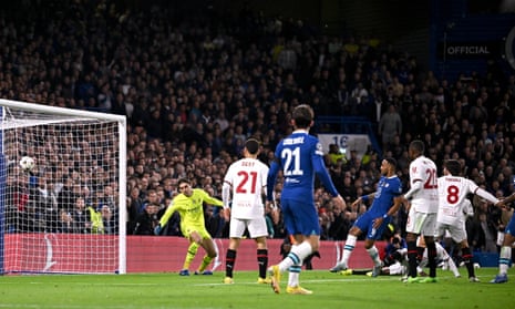 Pierre-Emerick Aubameyang stabs home to double the lead for Chelsea.