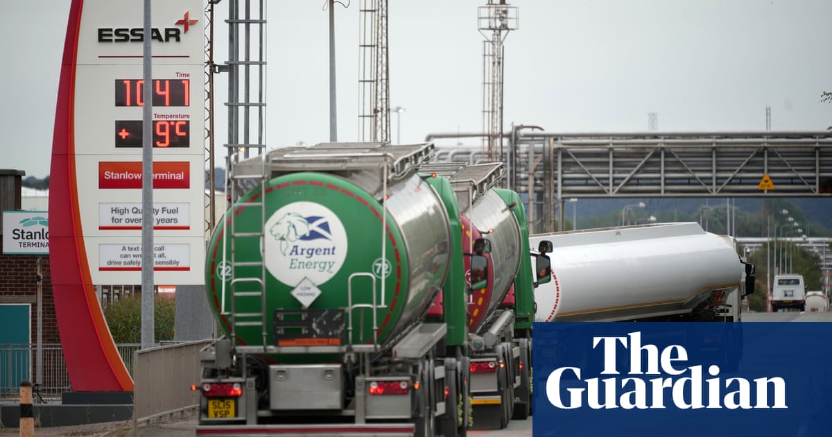 Auditors warn about finances of firm behind Stanlow oil refinery
