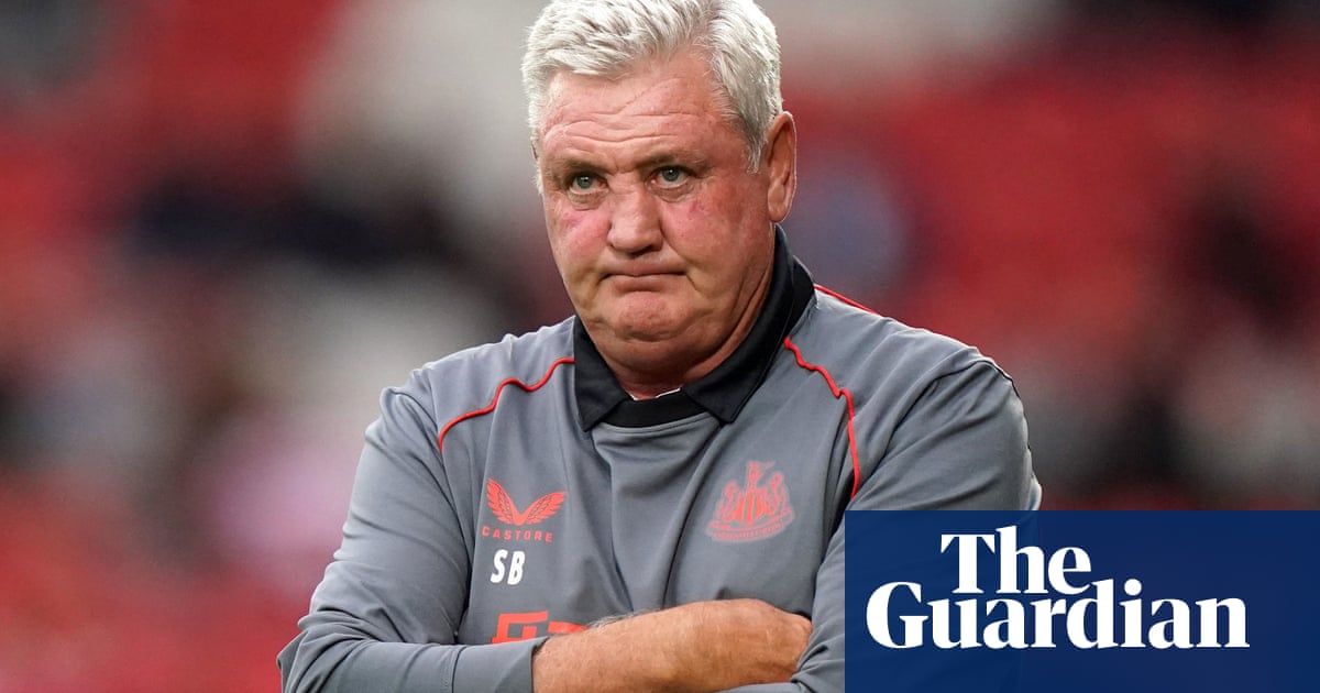 Steve Bruce’s defiance at Newcastle is in stark contrast to Bielsa’s humility | Louise Taylor