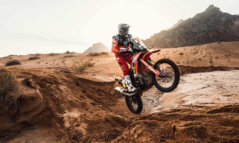 Ricky Brabec in action on stage 1b