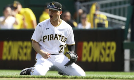 Small ball, timely offense drive Pirates to opening day victory in  Cincinnati