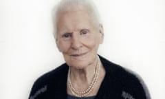 Diana Athill photographed at her home in North London. Diana Athill is a British literary editor, novelist and memoirist who worked with some of the writers of the 20th century at the London-based publishing company Andre Deutsch Ltd.
books
literature
literary
publishing
novelist
memoirs
feminist
writer
editor