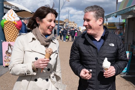 Keir Starmer and shadow chancellor Rachel Reeves during a walkabout in Great Yarmouth this morning.