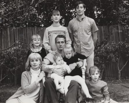 ‘How I became a sexual creature’ – Paul Newman reveals all in newly discovered memoir | Movies 5 ‘He really was wonderful to be around’ … the Newman-Woodwards in 1965: top row, left to right, Nell, Susan, Scott; bottom row, left to right, Woodward, Paul, Clea, Lissy and Stephanie.