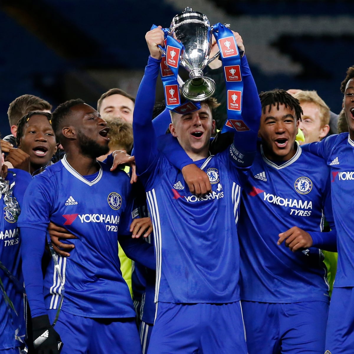 Chelsea S Young Guns Dismantle Manchester City To Secure Fa Youth Cup Fa Youth Cup The Guardian Chelsea S Young Guns Dismantle Manchester City To Secure Fa Youth Cup Fa Youth Cup The Guardian