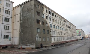 Cracked building in Norilsk