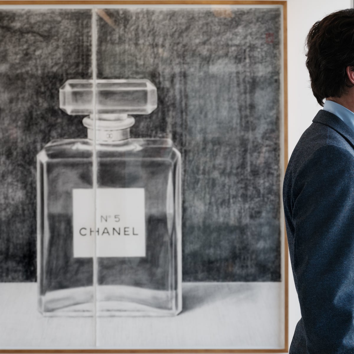 Framework Ko Højde Smell of success: How Chanel No 5 gained a sprinkling of stardust | Chanel  | The Guardian