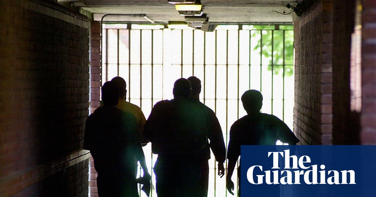 Pepper spray use at young offender institutions in England ruled legal
