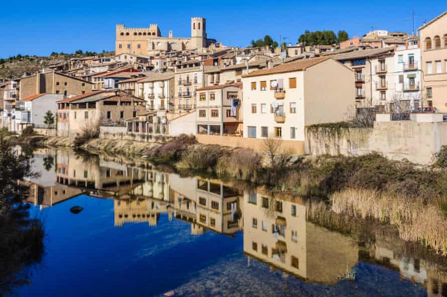 Valderrobres: a labyrinth of cobbled lanes