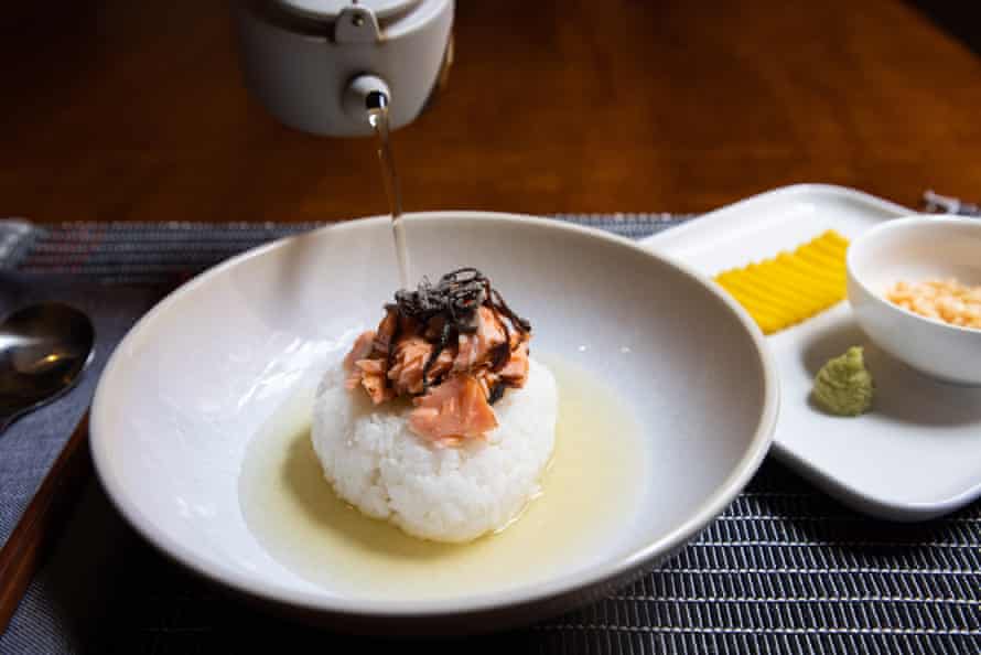 TravelGuides - Breakfast with Kantaro Okada: ochazuke (rice in broth) – recipe | Food 3 Dashi is poured over ochazuke.