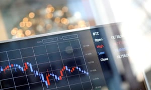 3500.jpg?w=300&q=55&auto=format&usm=12&f