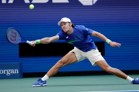 Alex de Minaur stretches for a forehand.