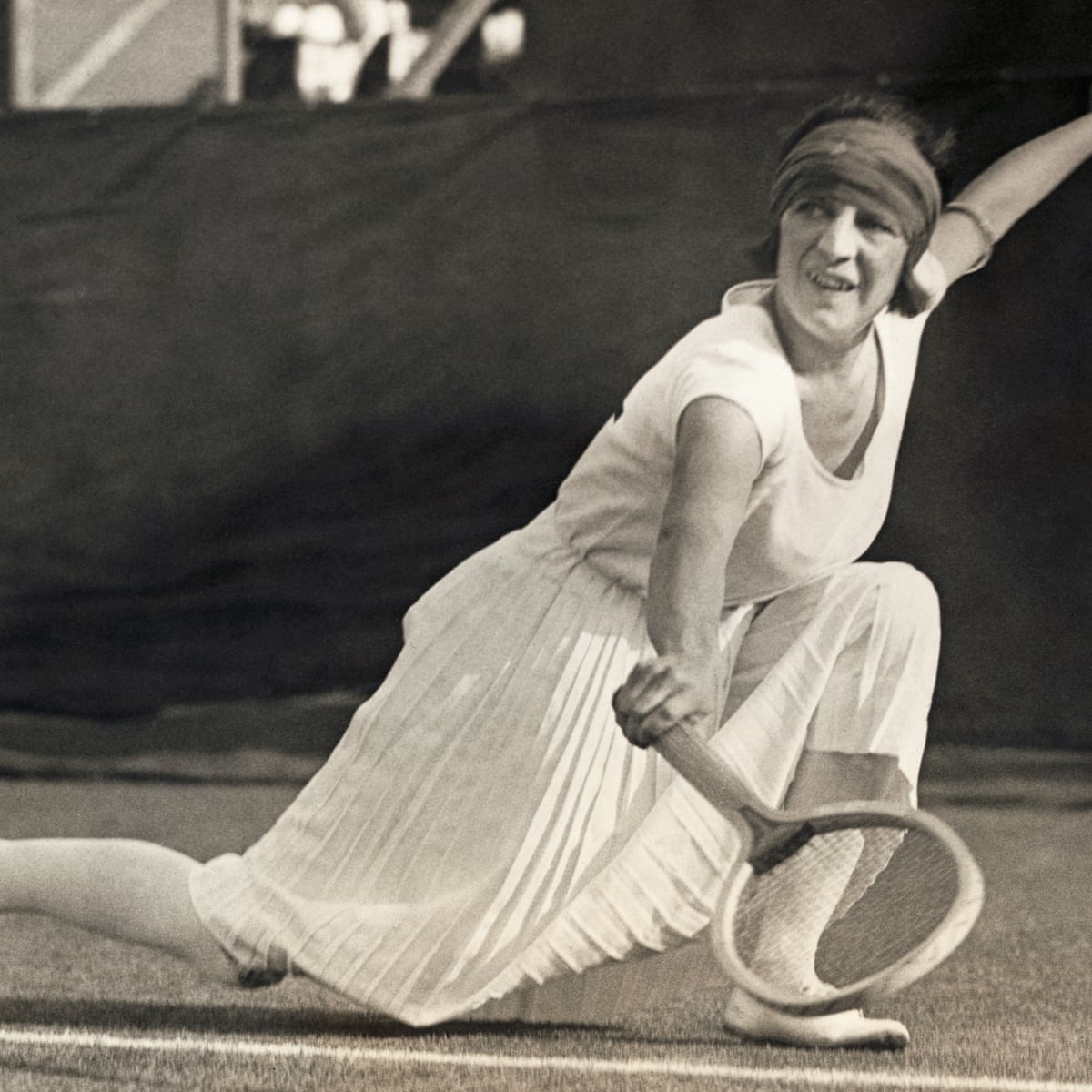 Court couture: why tennis fashion owes it all to Suzanne Lenglen | Fashion | The Guardian Court couture: why tennis fashion owes it all to Suzanne Lenglen | Fashion | The Guardian