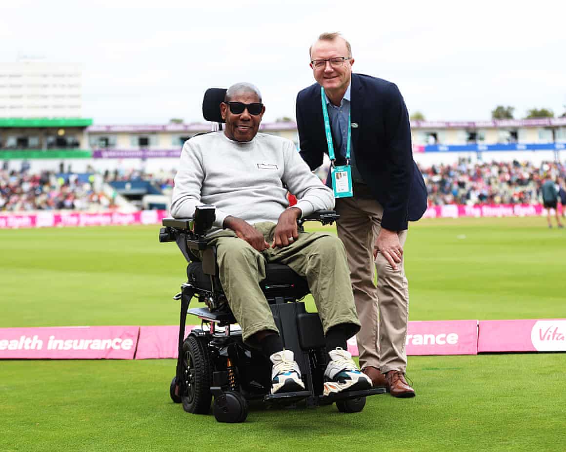David Lawrence and Shaun Udal pose for a photo during the T20 Vitality Blast semi-final match last September.