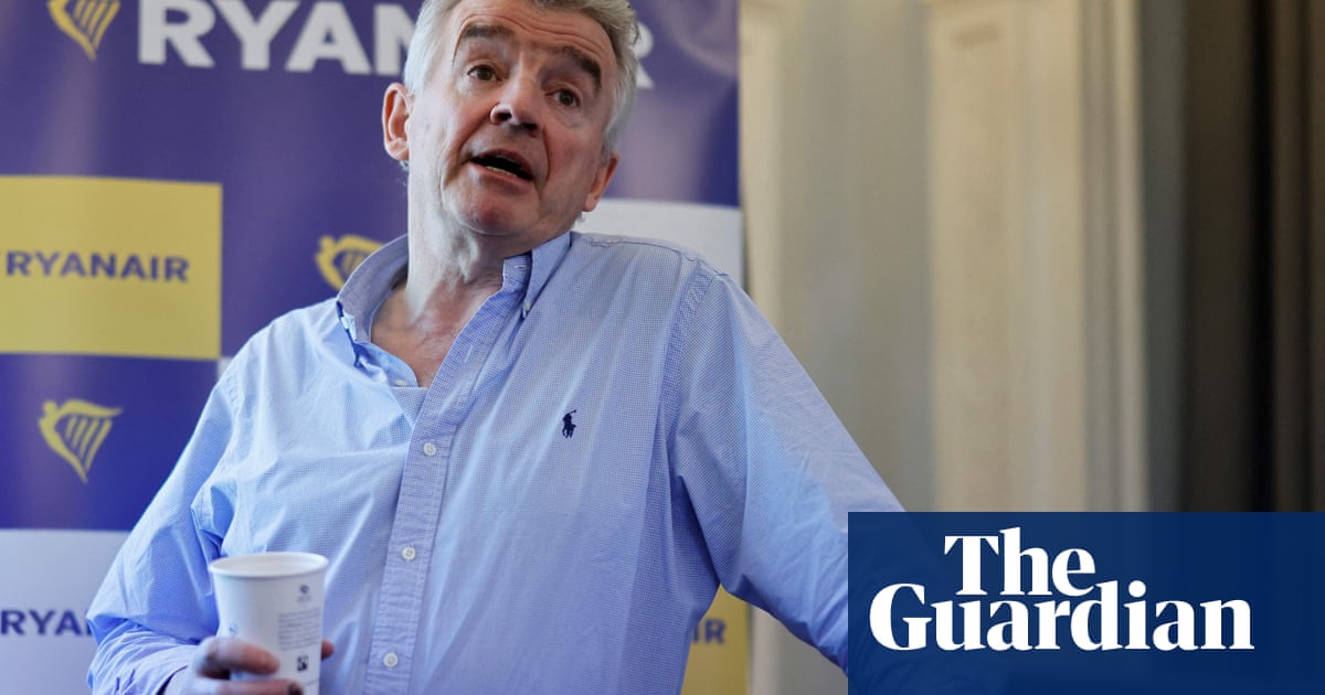 Ryanair boss blames Brexit for airport chaos and says era of €10 airfares over