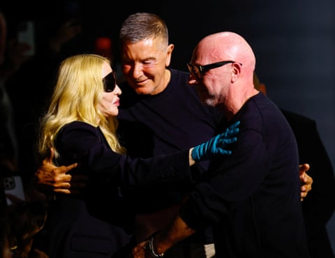 Madonna with Stefano Gabbana and Domenico Dolce dqxikeidqkikdinv