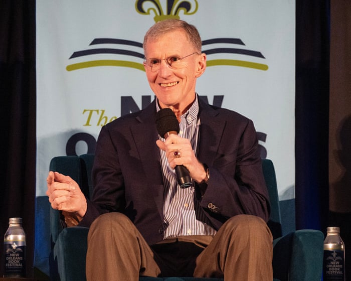 The ‘Jolene doctrine’: retired US army general likens Trump foreign policy to Dolly Parton song