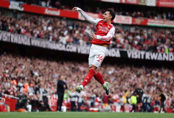 Mikel Arteta, técnico do Arsenal, em atividade.