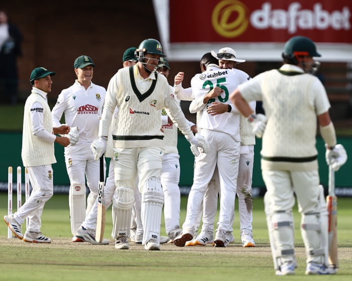 Australia collapse in chaotic fashion to leave South Africa in sight of victory