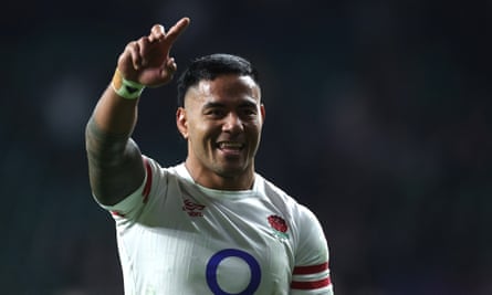 Manu Tuilagi macha do tłumu