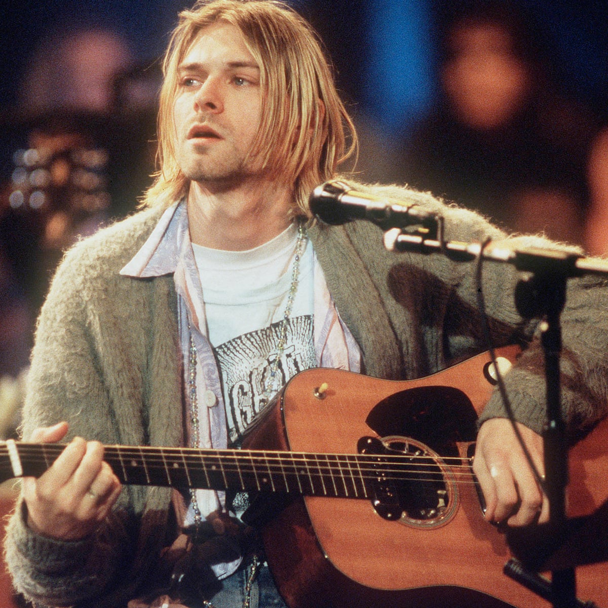 Kurt Cobain &#39;MTV Unplugged in New York&#39; guitar sells for $6m | Kurt Cobain | The Guardian