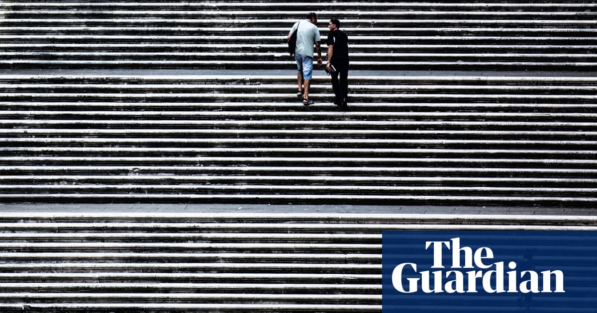 Drawing parallels: readers' photos on the theme of line | Community