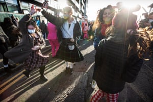 Protesters organise a traditional Scottish ceilidh dance with live music