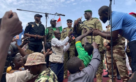 Una manifestación de algunos de los que están detrás del golpe militar, en Niamey, Níger.