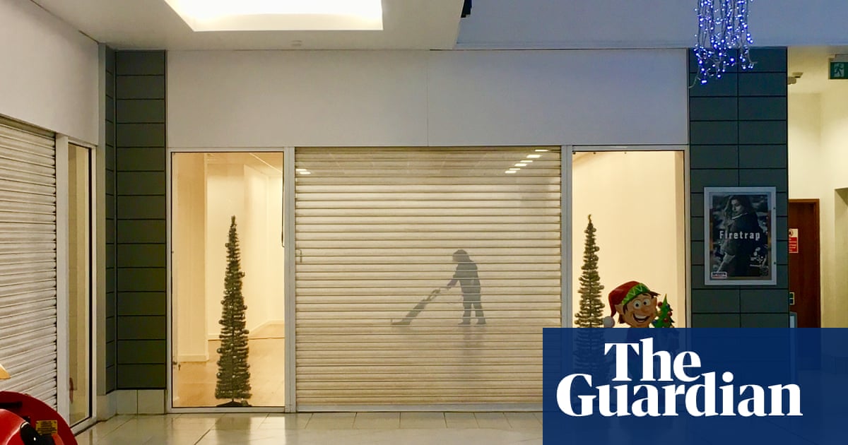 Your Underwhelming Christmas Photos Life And Style The Guardian
