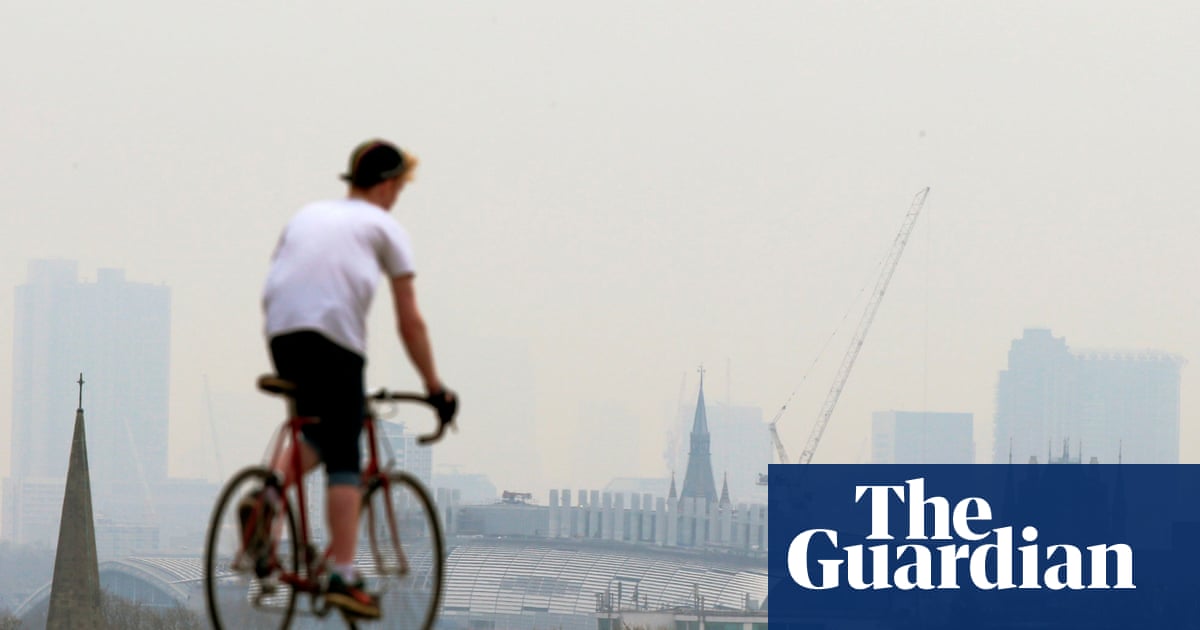 Londoners told to reduce physical activity on Friday due to pollution