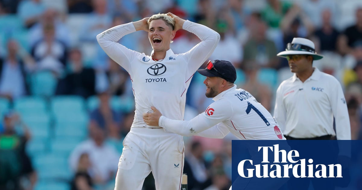 Jacob Bethell strikes twice as new-look England keep New Zealand in check