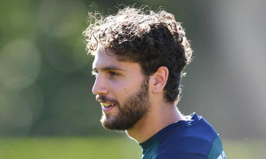 Manuel Locatelli is wanted by Juventus and Arsenal.