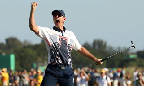 Justin Rose celebrates after securing Olympic gold in the men’s golf tournament
