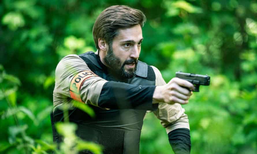 Guillaume Labbé in Trauma.