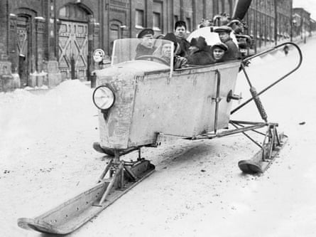 A propeller-powered sleigh in Moscow in 1929. 