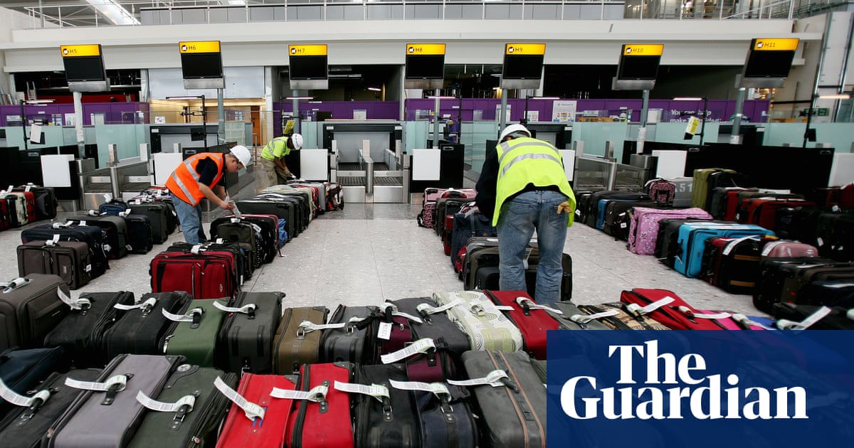 Two in five airport workers thinking of quitting, says UK jobs site
