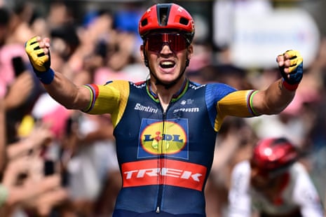 Mads Pedersen celebrates victory in stage eight at Limoges.