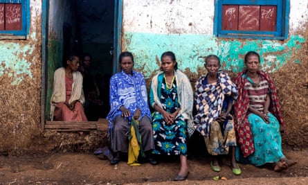 Displaced Gedeo women in West Guji
