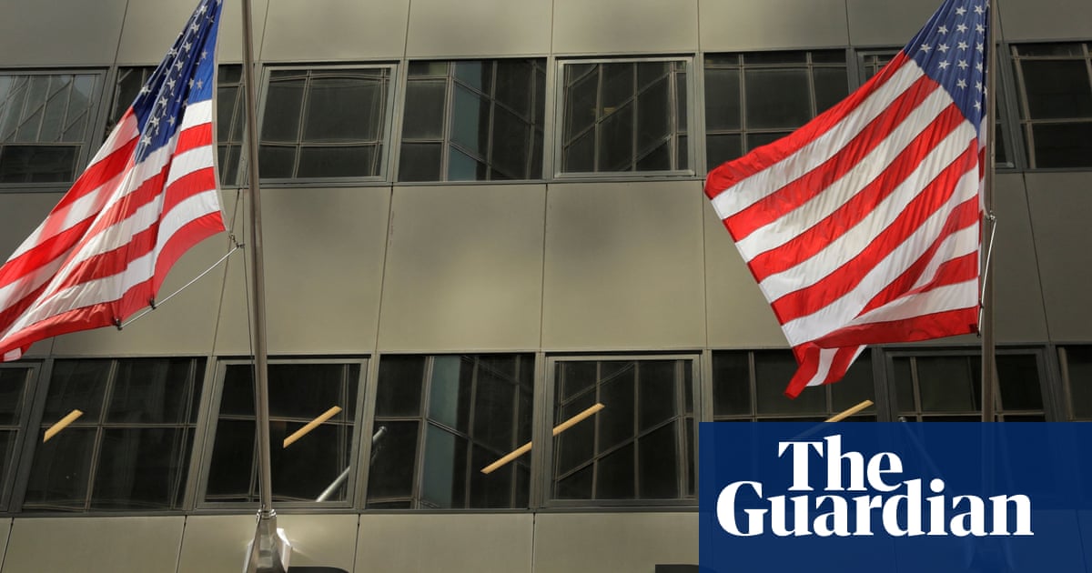 BlackRock to order senior managers back to office five days a week reports