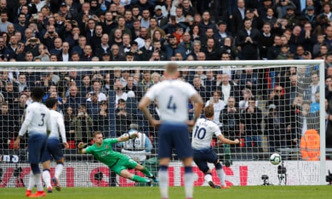 Harry Kane sends Leno the wrong way and Spurs are back on level terms.